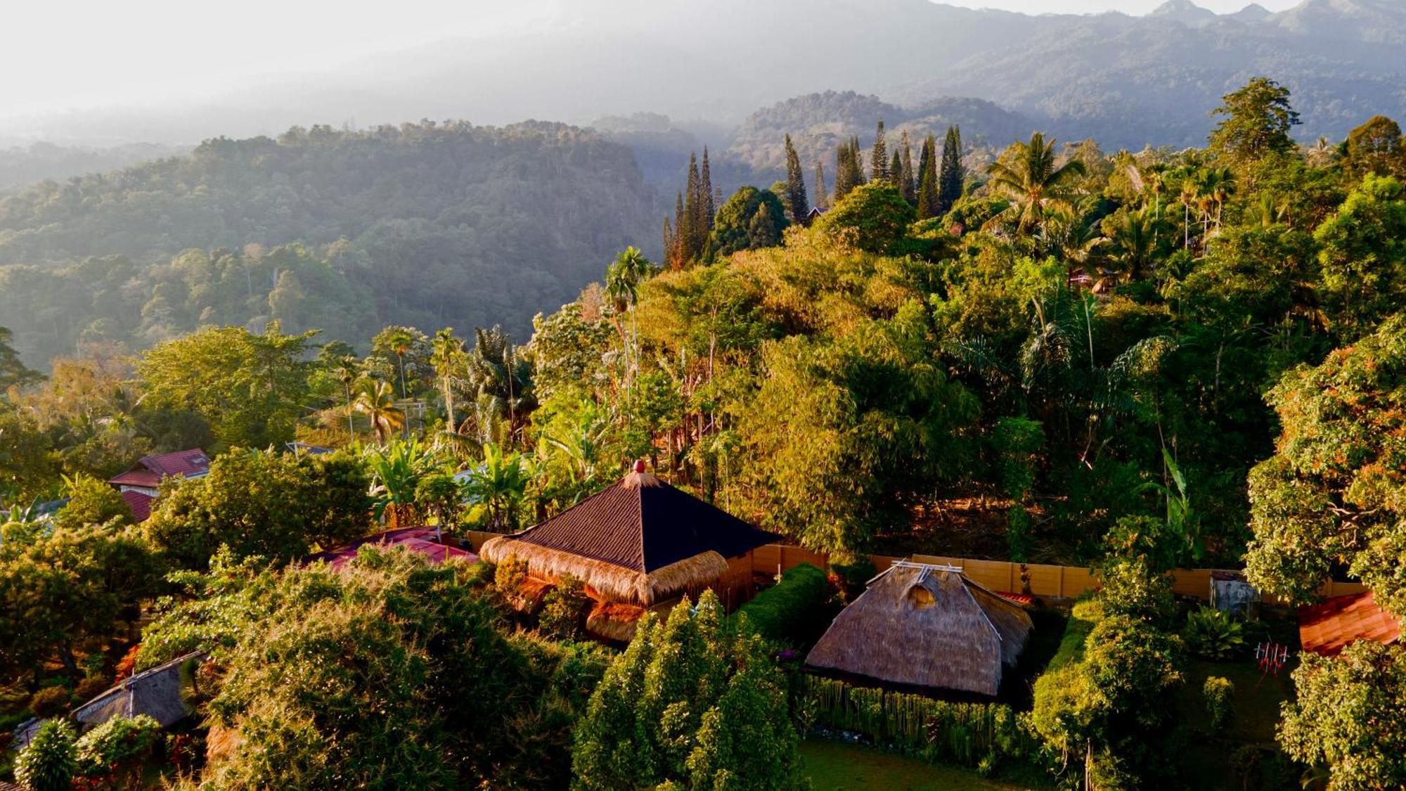 Отель Rinjani Lighthouse Сенару Экстерьер фото